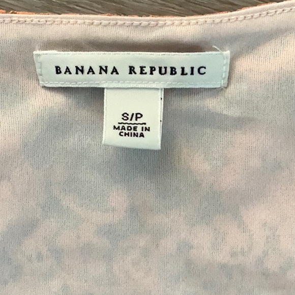 Banana Republic Small Ladies Tank - orange lace/lined. Never worn! - Picture 3 of 9